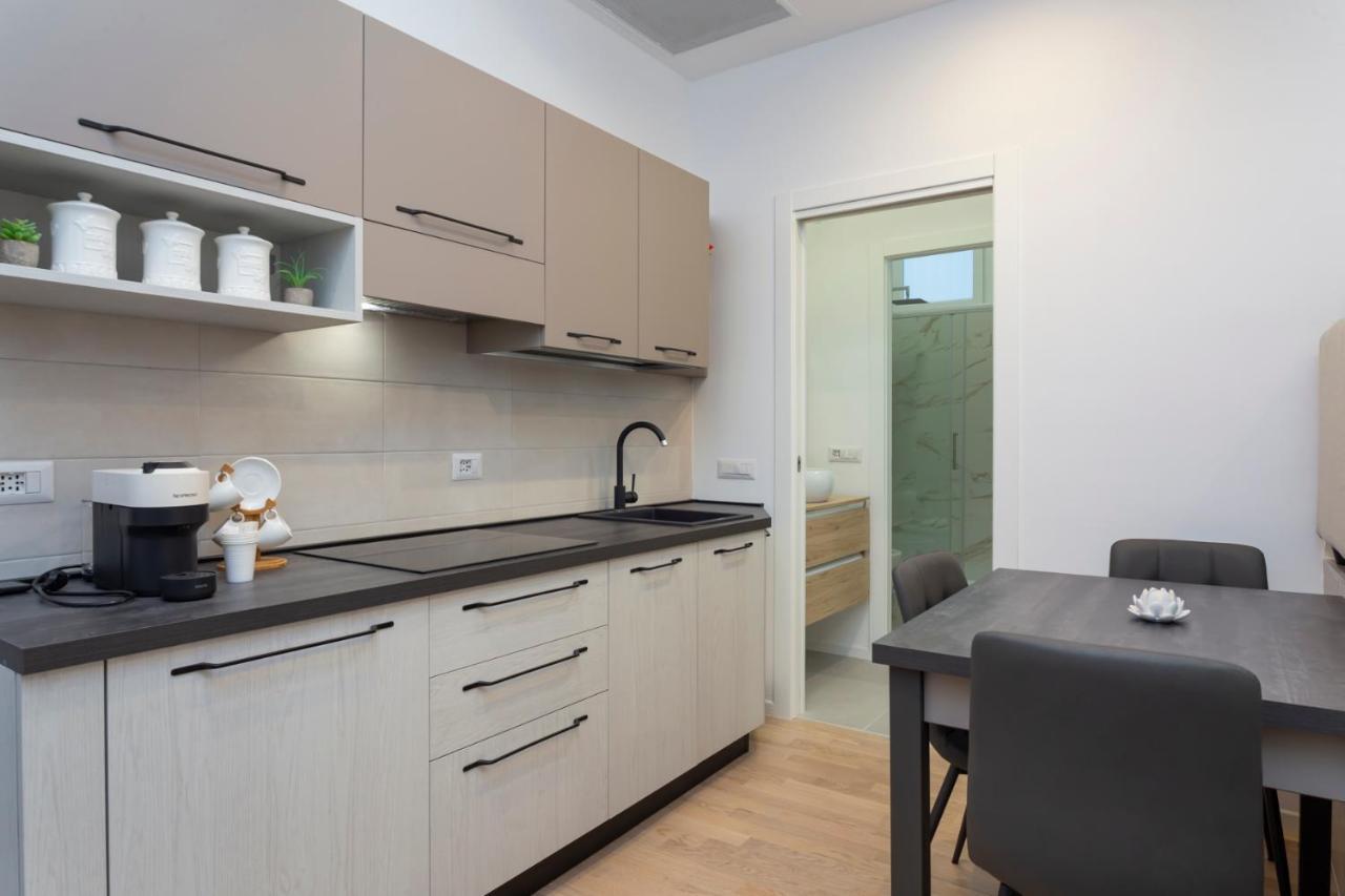 I Host Apartment - Val Strona 6 Мілан Екстер'єр фото